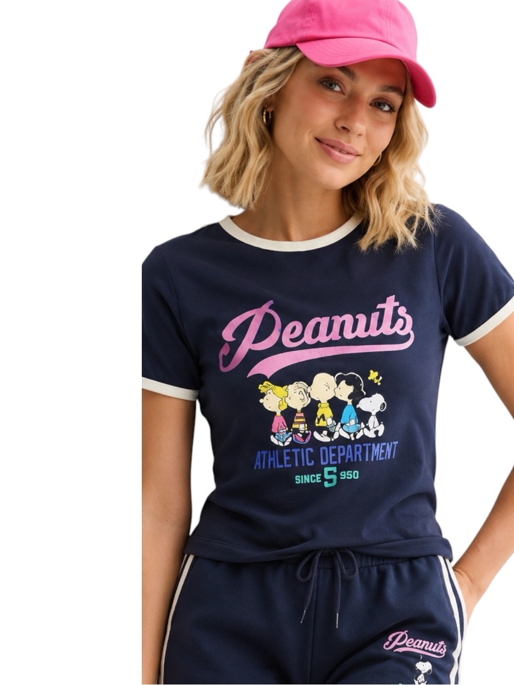 NWT Peanuts Graphic T-shirt - Picture 3 of 13